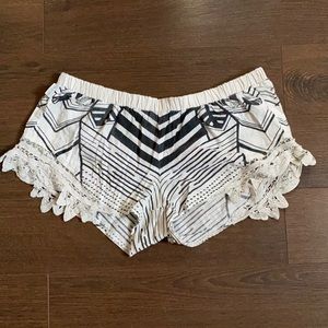 Billabong short shorts